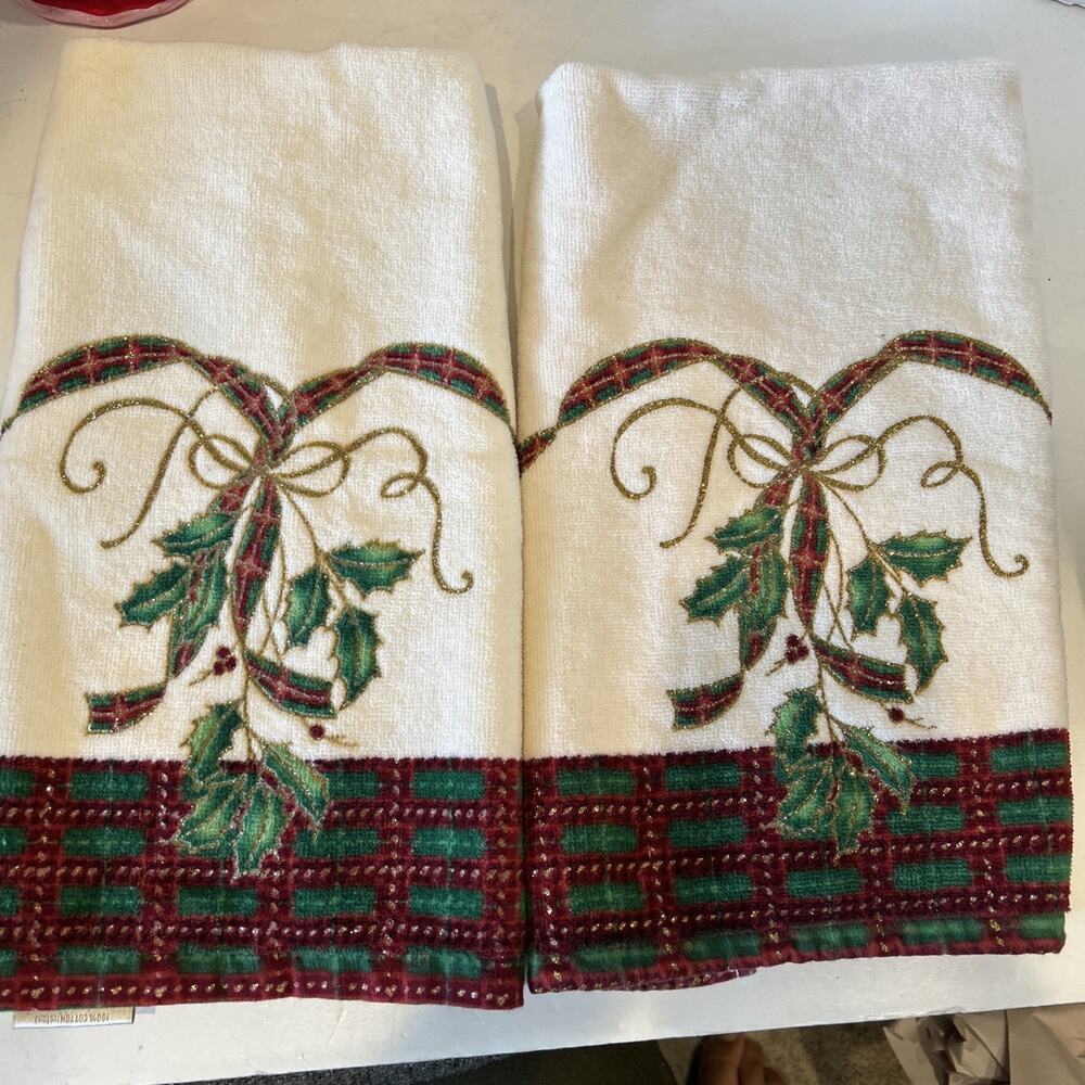Lenox Holiday Hand Towel Holly And Ribbons Tartan Plaid- READ